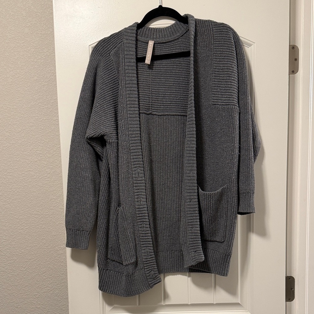 Athleta Heather Gray Ribbed Sweater